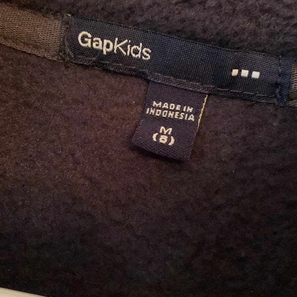 Gap kids size 8 boy’s pullover 1/4 zip fleece shirt top navy blue 2 pockets EUC
